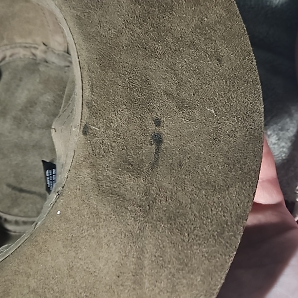 Winter/Fall floppy hat - Picture 10 of 10